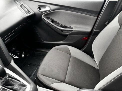 Used 2013 Ford Focus SE image 17