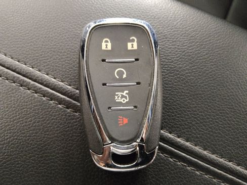 Used 2025 Chevrolet Malibu LT FWD image 32