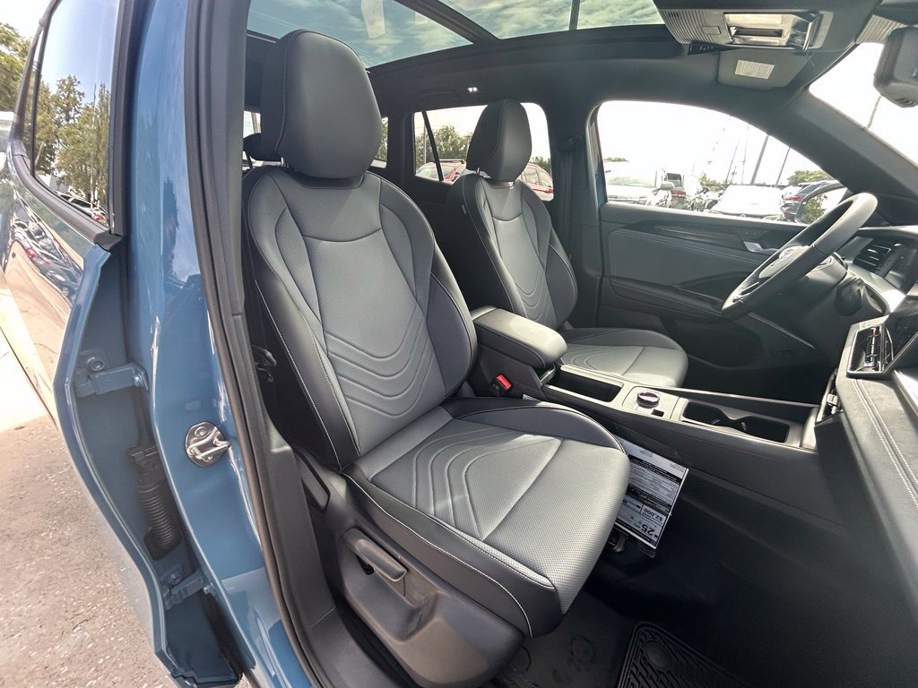 New 2026 Volkswagen Tiguan SE R-Line AWD/4WD image 31