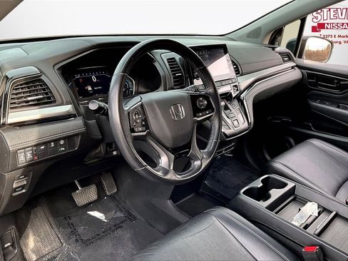 Used 2023 Honda Odyssey Touring image 16