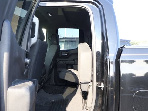 Used 2019 Chevrolet Silverado 1500 Custom Trail Boss w/ Custom Convenience Package AWD/4WD image 32