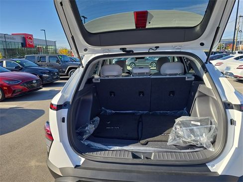 Certified 2025 Hyundai Kona SEL image 22