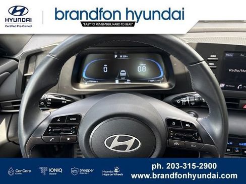 Used 2025 Hyundai Elantra Sport FWD image 16