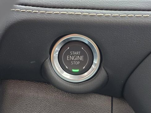 New 2026 Chevrolet Suburban Premier image 16