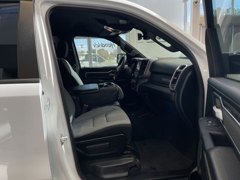 Used 2024 RAM 1500 Big Horn AWD/4WD image 30