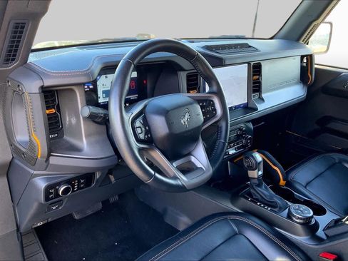 Certified 2024 Ford Bronco Badlands AWD/4WD image 40
