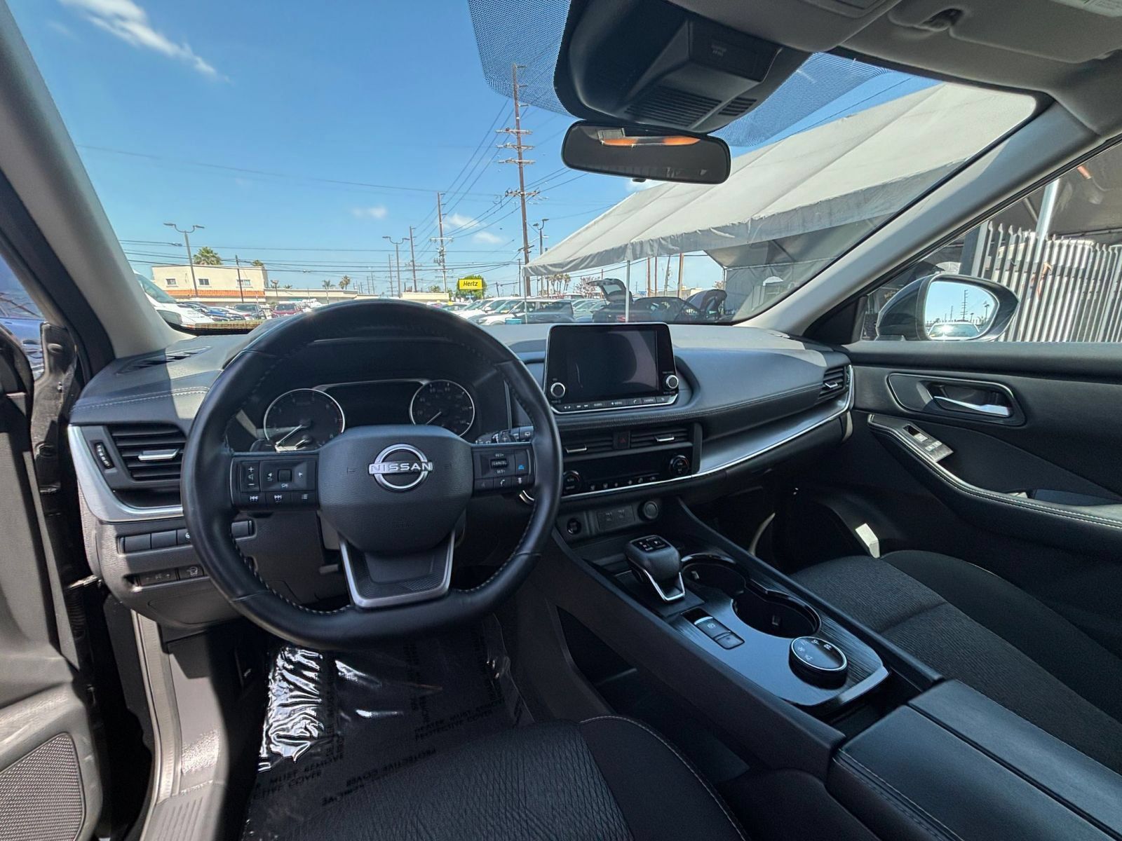 Used 2025 Nissan Rogue SV AWD/4WD image 34