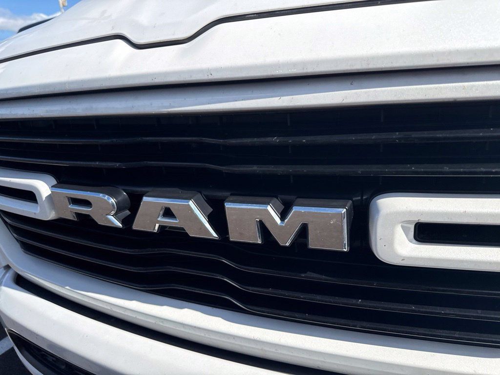 Used 2021 RAM 1500 Laramie AWD/4WD image 12