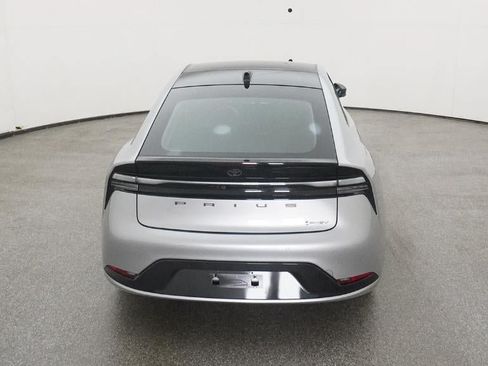New 2026 Toyota Prius Plug-In Hybrid FWD image 31