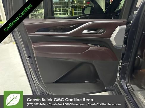 Used 2022 Cadillac Escalade ESV Premium Luxury Platinum AWD/4WD image 30