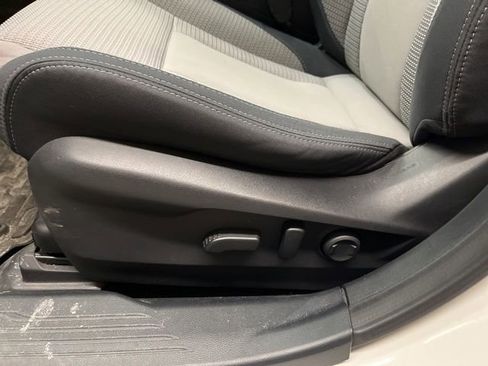 Used 2020 Subaru Outback Premium w/ Popular Package #1 image 6