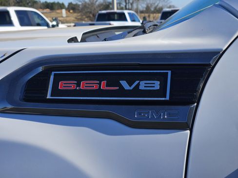 Used 2022 GMC Sierra 2500 AT4 w/ AT4 Preferred Package image 7