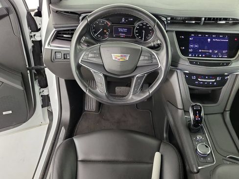 Used 2022 Cadillac XT5 Luxury FWD image 16
