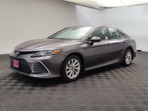 Used 2023 Toyota Camry LE FWD image 1