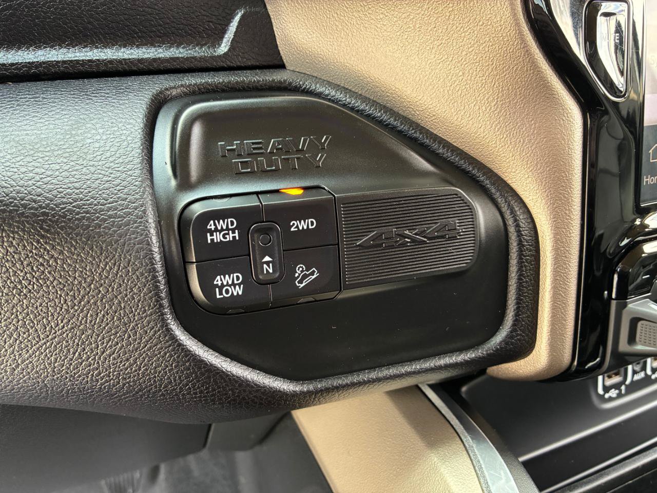 Used 2022 RAM 2500 Laramie AWD/4WD image 28