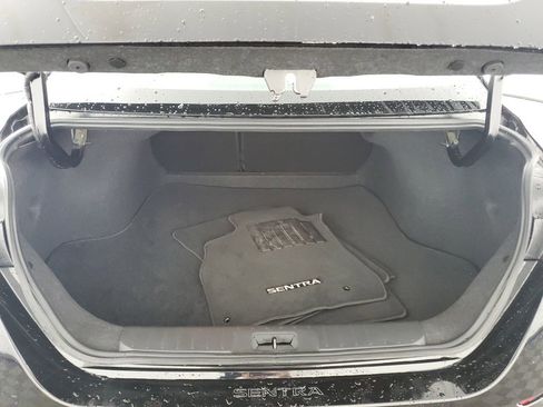 Used 2024 Nissan Sentra SV w/ SV Premium Package image 35