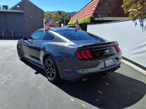 Used 2020 Ford Mustang Premium image 5