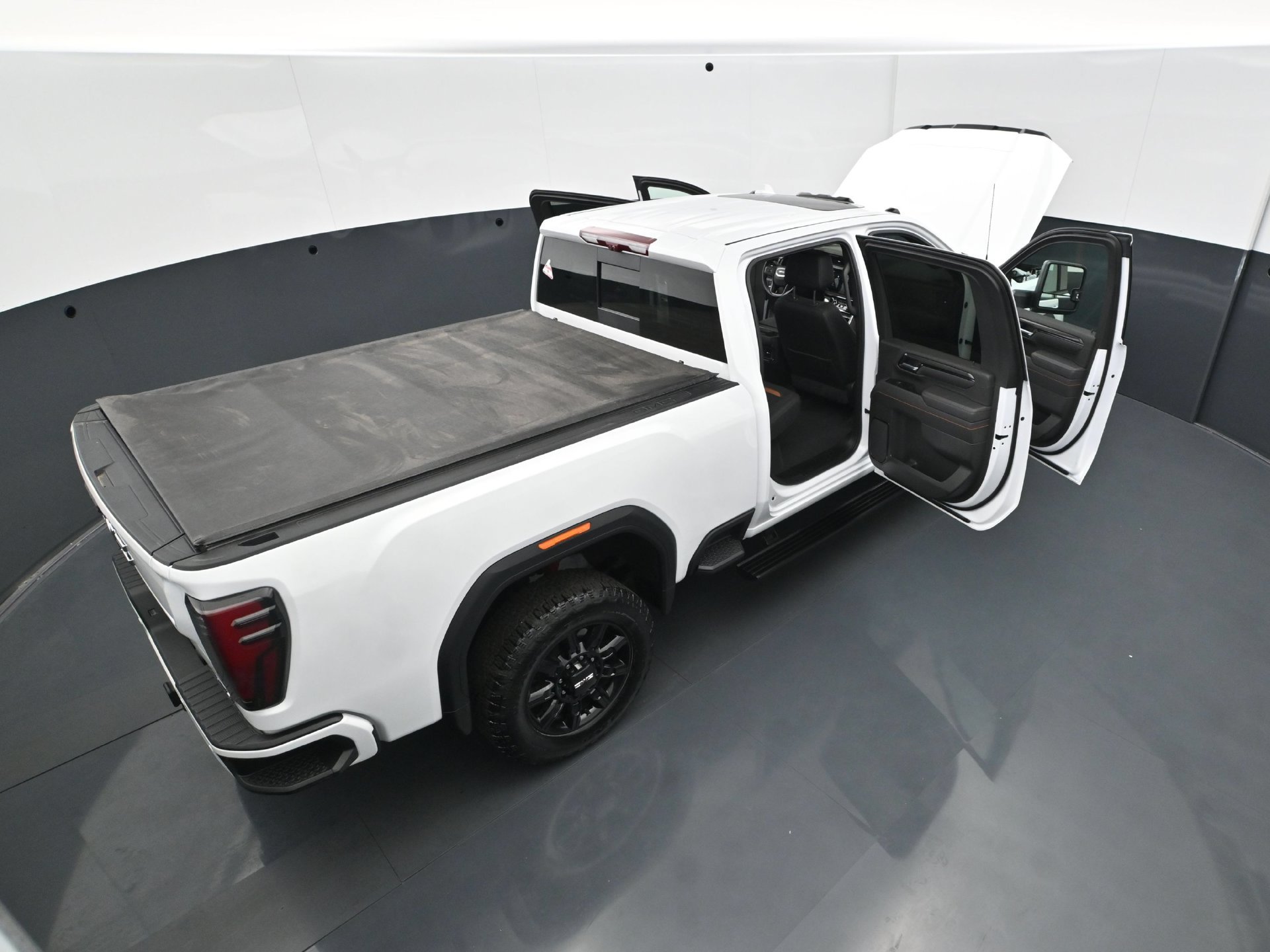 Used 2026 GMC Sierra 3500 AT4 w/ AT4 Premium Plus Package AWD/4WD image 40