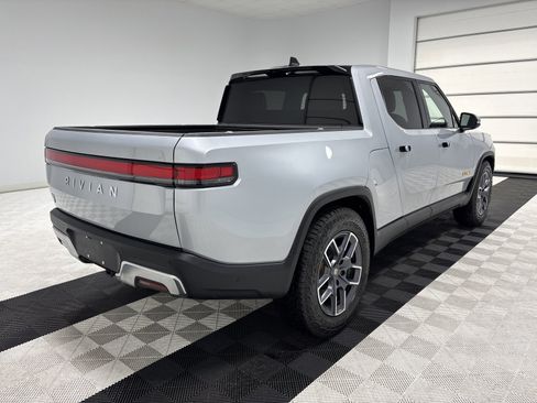 Used 2023 Rivian R1T Adventure image 5