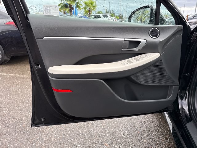 Used 2025 Hyundai Sonata SEL FWD image 16