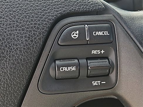 Used 2016 Kia Forte Koup SX w/ SX Premium Package image 23