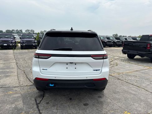 Used 2022 Jeep Grand Cherokee Trailhawk AWD/4WD image 7