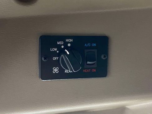 Used 2024 GMC Savana 2500 w/ Driver Convenience Package RWD image 33
