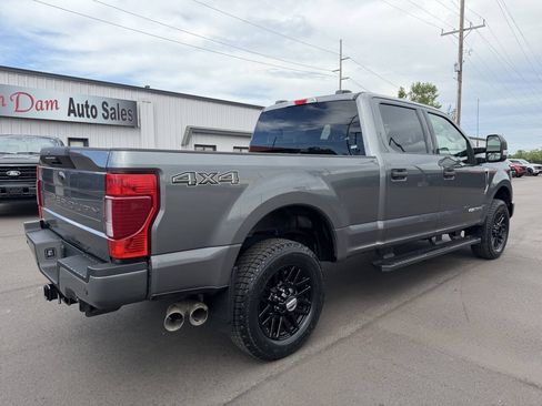 Used 2022 Ford F350 XLT w/ Black Appearance Package AWD/4WD image 8