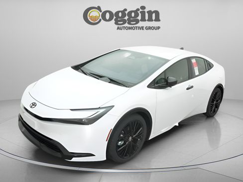 New 2026 Toyota Prius Plug-In Hybrid image 3