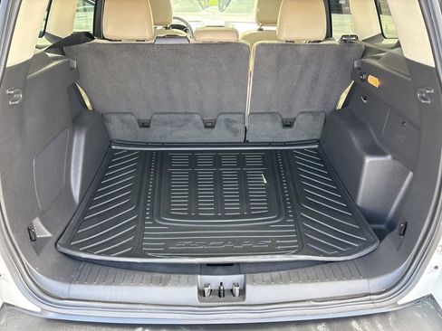 Used 2019 Ford Escape Titanium AWD/4WD image 16