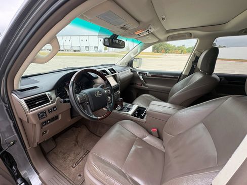 Used 2015 Lexus GX 460 w/ Premium Package AWD/4WD image 7