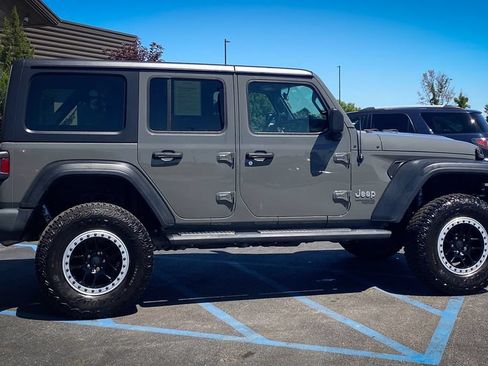 Used 2019 Jeep Wrangler Unlimited Sport S AWD/4WD image 28