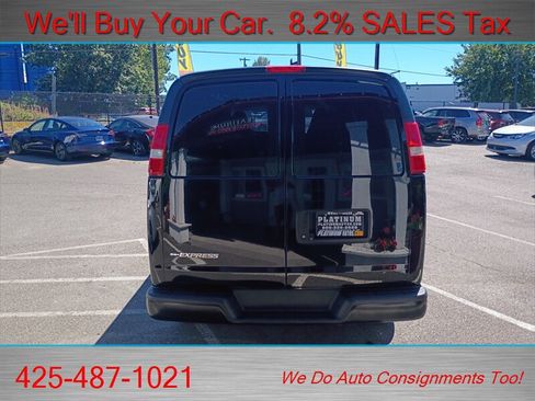 Used 2018 Chevrolet Express 2500 w/ Driver Convenience Package RWD image 8