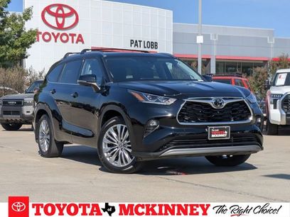 Used 2024 Toyota Highlander Platinum