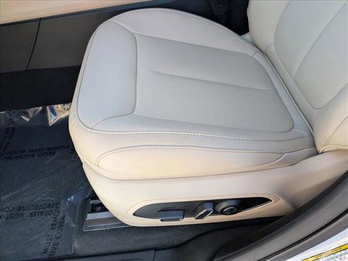 New 2026 Jeep Grand Cherokee Limited RWD image 4