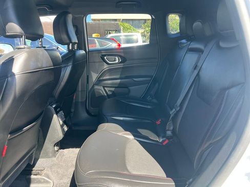 Used 2023 Jeep Compass Trailhawk image 16