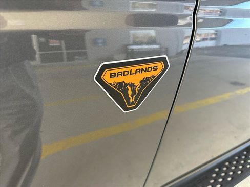 Certified 2025 Ford Bronco Badlands image 7