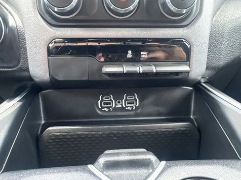 Used 2023 RAM 1500 Big Horn AWD/4WD image 36