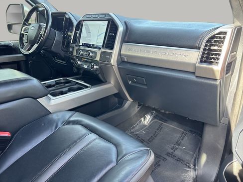 Used 2022 Ford F450 Platinum w/ FX4 Off-Road Package image 6