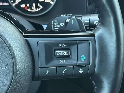 Used 2022 Nissan Pathfinder Platinum image 25