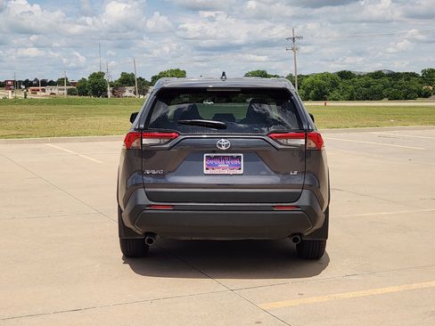 Used 2025 Toyota RAV4 LE FWD image 8