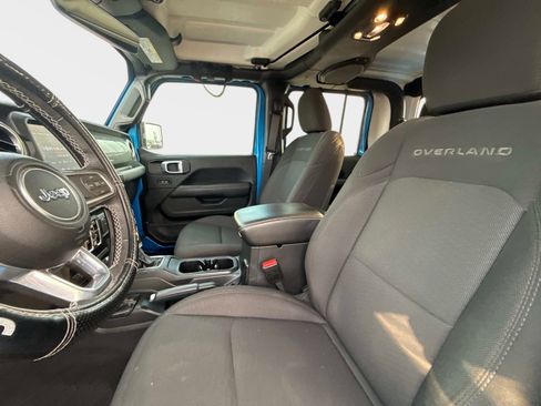 Used 2022 Jeep Gladiator Overland image 25