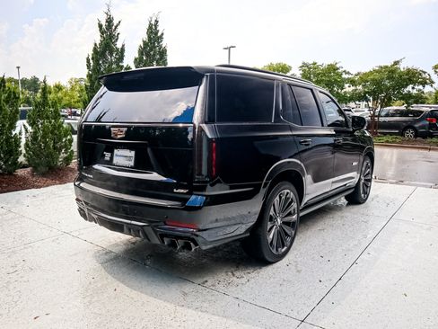 Used 2026 Cadillac Escalade V AWD/4WD image 10