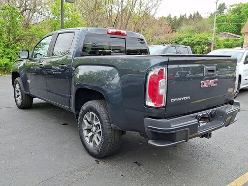 Used 2017 GMC Canyon SLE w/ All Terrain Package AWD/4WD image 4