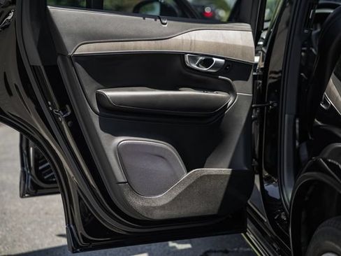 Certified 2024 Volvo XC90 B6 Ultimate AWD/4WD image 37