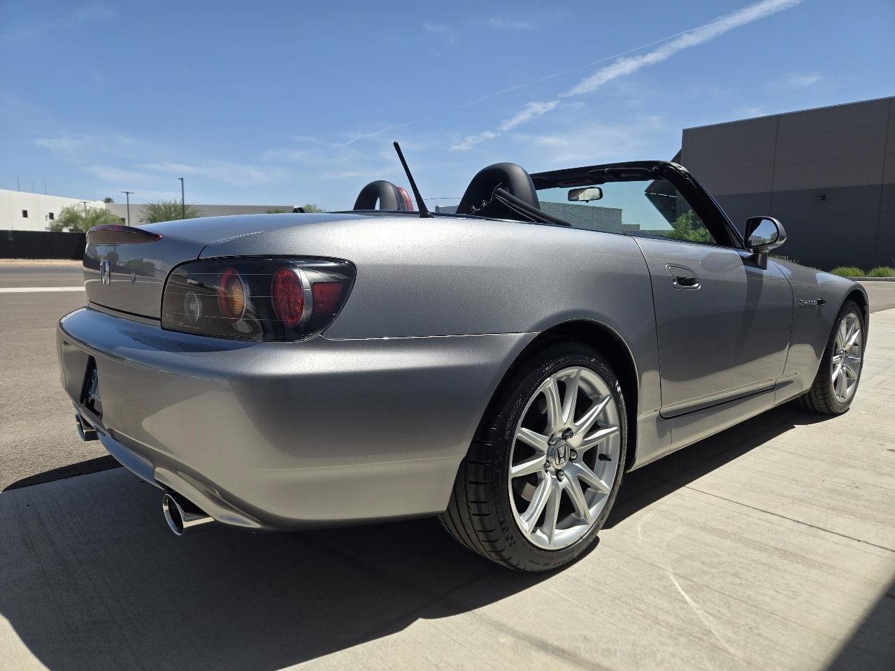 Used 2004 Honda S2000 image 9