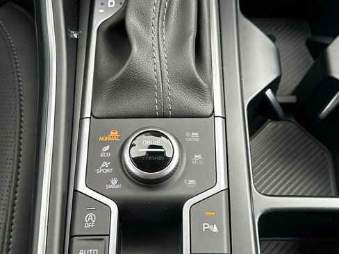 New 2026 Kia Sorento S w/ S Panoramic Sunroof Package image 24