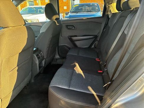 Used 2021 Nissan Rogue S image 21