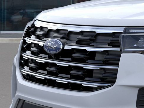 New 2026 Ford Explorer Active RWD image 19