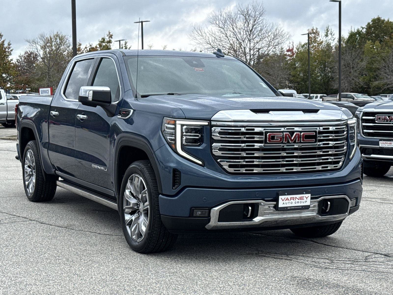 Used 2024 GMC Sierra 1500 Denali AWD/4WD image 3